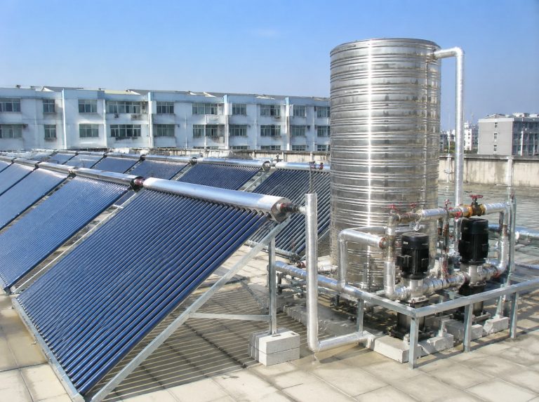 淅川县商用大容量真空管太阳能热水系统